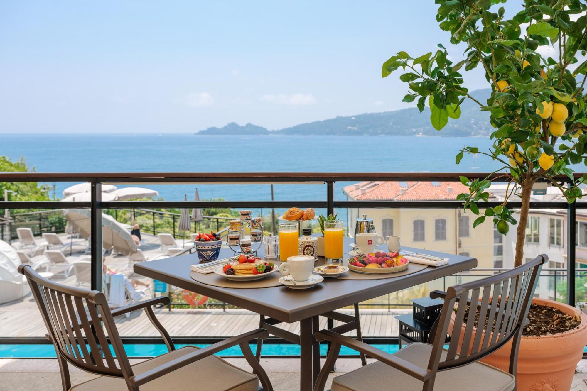 Grand Hotel Bristol Spa Resort, By R Collection Hotels Rapallo Esterno foto A breakfast table